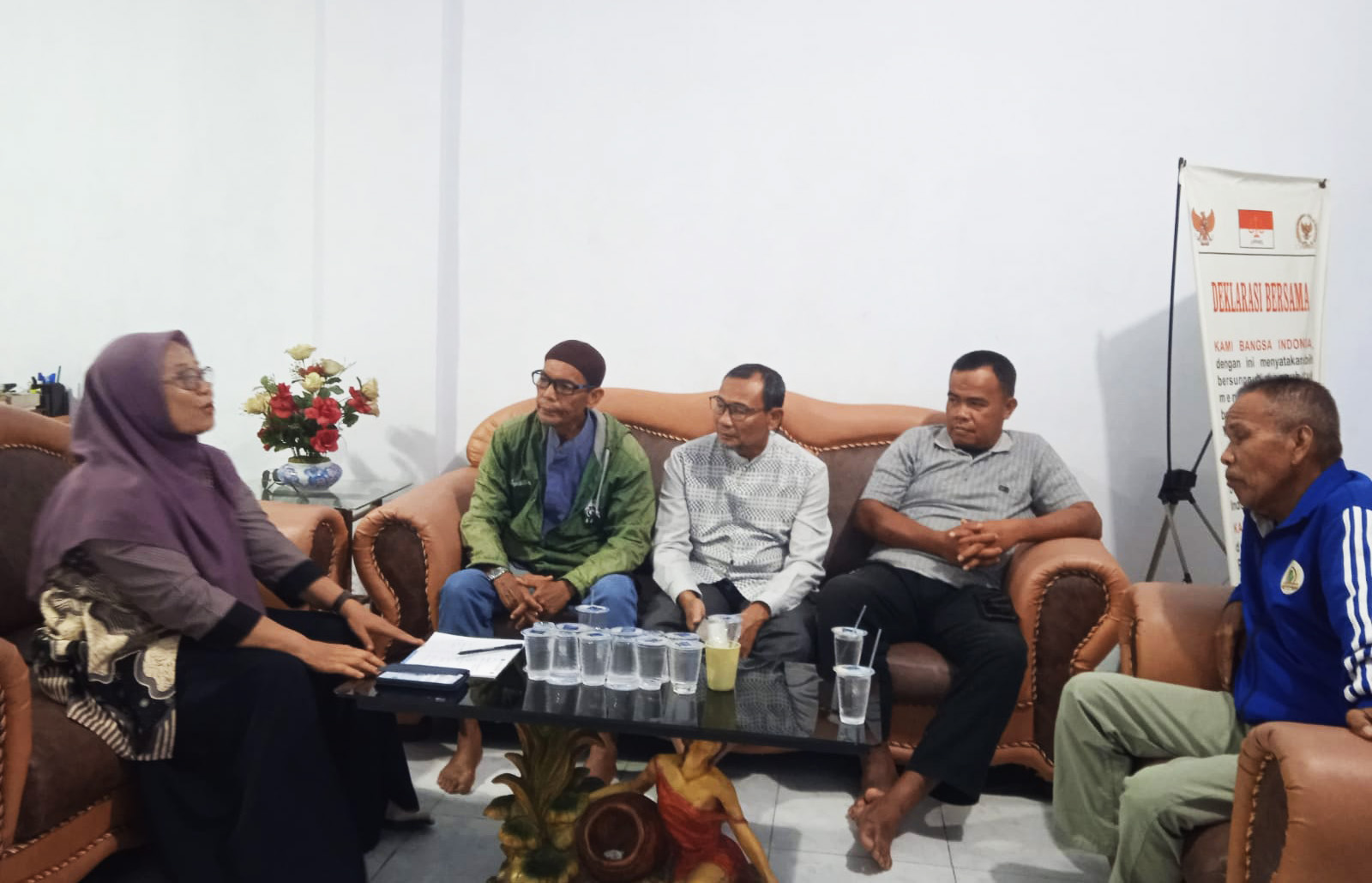 Perwakilan Masyarakat Kampung Bugis Temui Wakil Ketua I DPRD Bintan